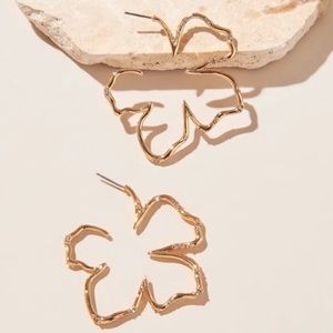 Mignonne Gavigan Floral Hoop Earrings